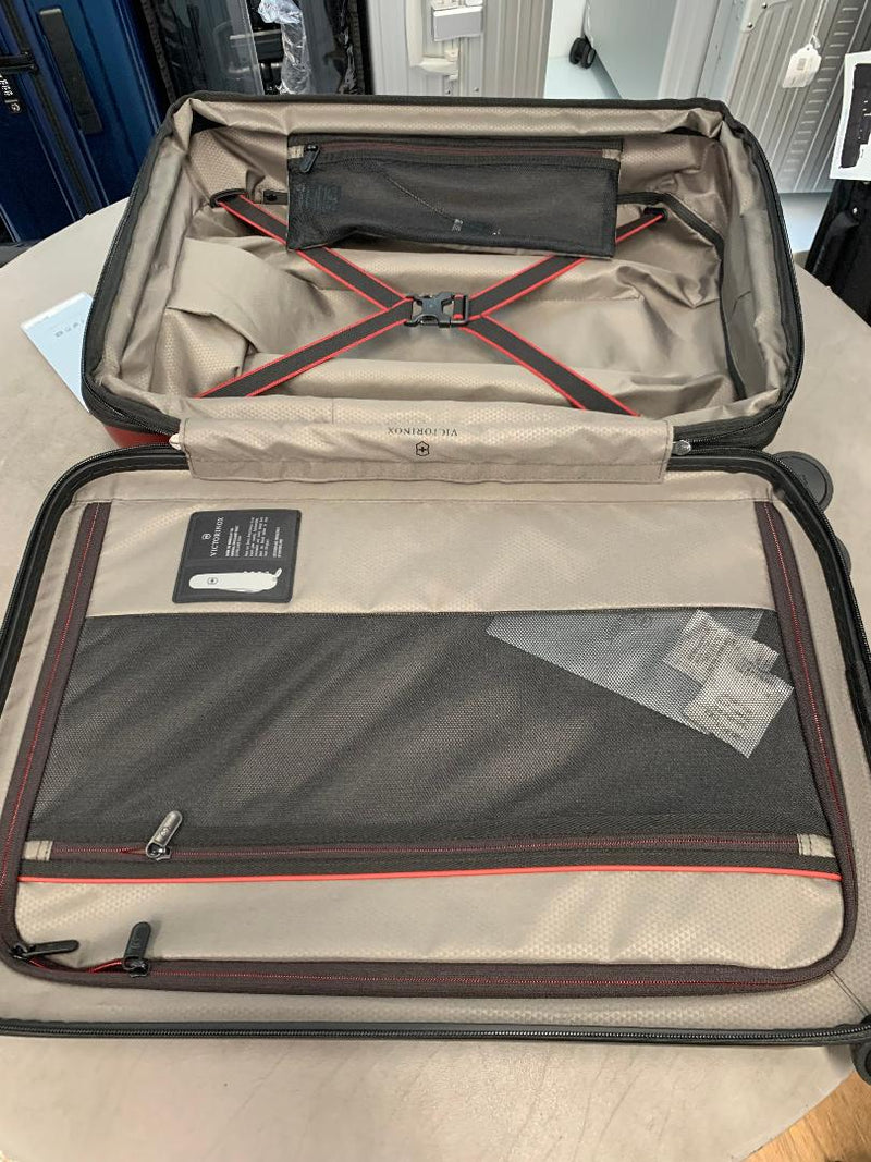 Victorinox Spectra 3.0 Frequent Flyer Plus Carry-On 611758_611757